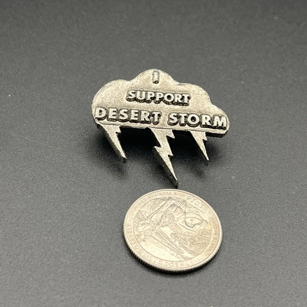 I Support Desert Storm USA Thunderclouds Pewter Lapel Hat Pin‎